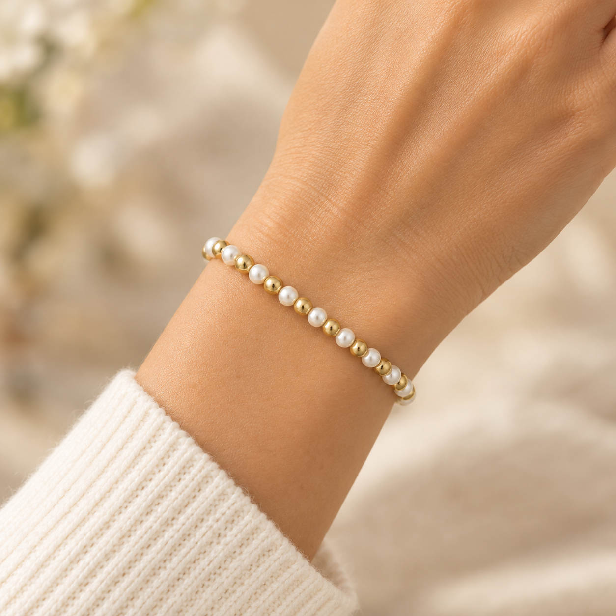 7.0" 4.0mm White Pearl and 4.0mm Bead Stretchy Bracelet (ALT)